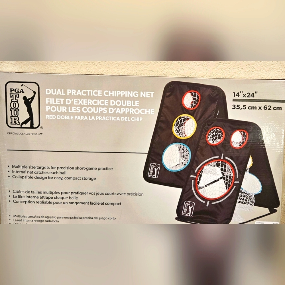 PGA TOUR Practice your short game with this dual sided chipping net.